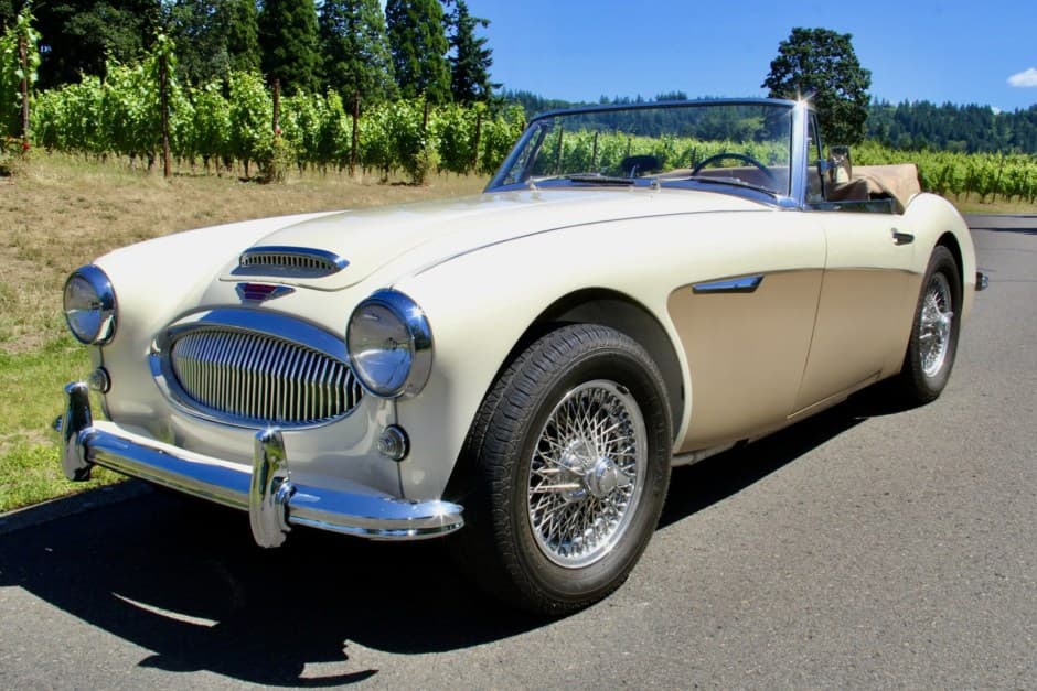 1963 Austin-Healey 3000 sold for $62,000