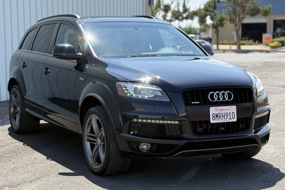 2013 Audi Q7 sold for $8,200