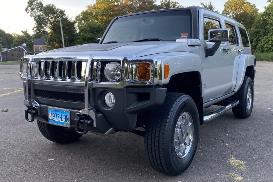 2010 Hummer H3 sold for $15,000