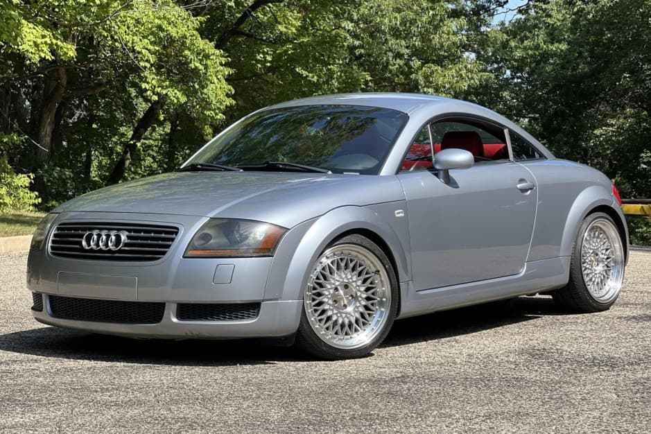 2002 Audi TT sold for $7,898