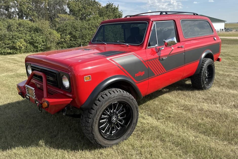 1976 International Harvester Scout II sold for $25,776