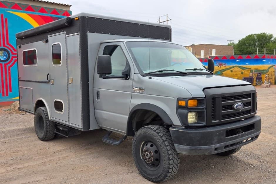 1997 Ford Econoline Van sold for $18,250