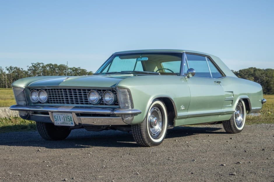 1963 Buick Riviera sold for $25,750