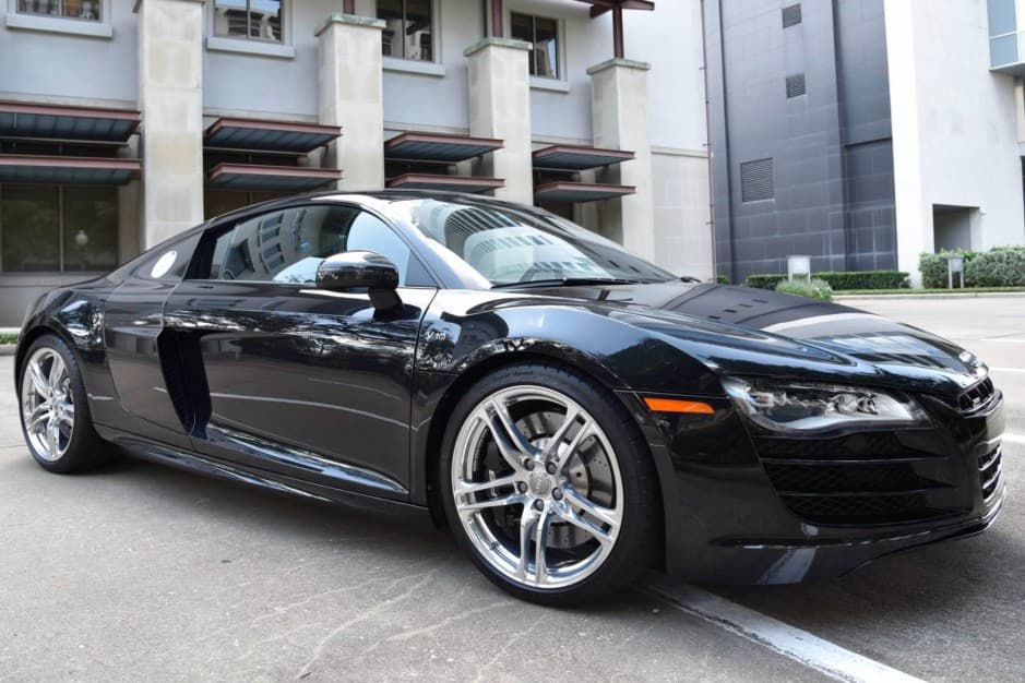 2011 Audi R8 V10 (Type 42) sold for $141,000