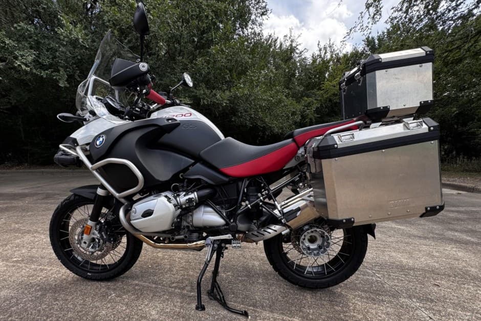 2006 BMW R1200GS sold for $8,000