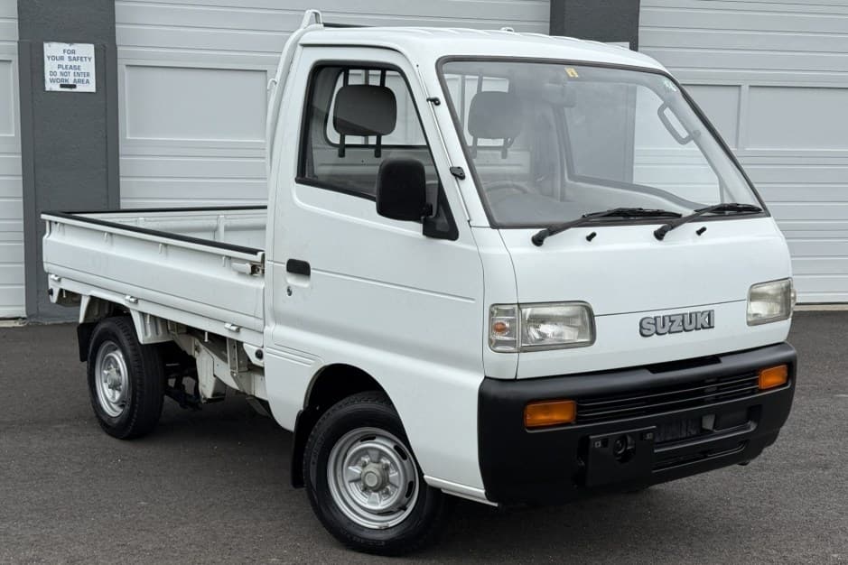 1996 Suzuki Carry sold for $8,100