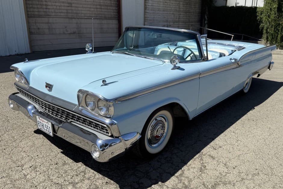 1959 Ford Fairlane sold for $30,400