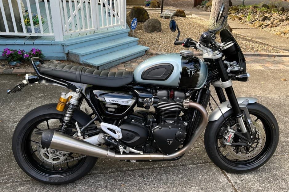 2023 Triumph Speed Twin 900 & 1200 sold for $14,350