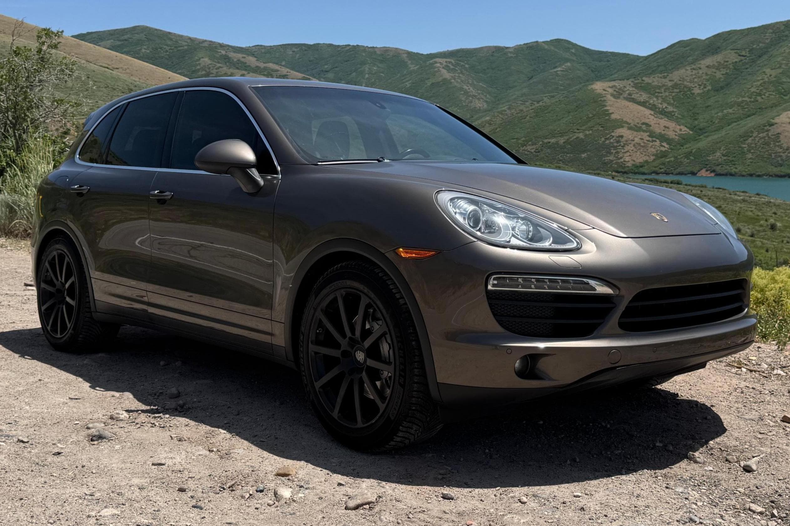 2011 Porsche Cayenne sold for $7,700