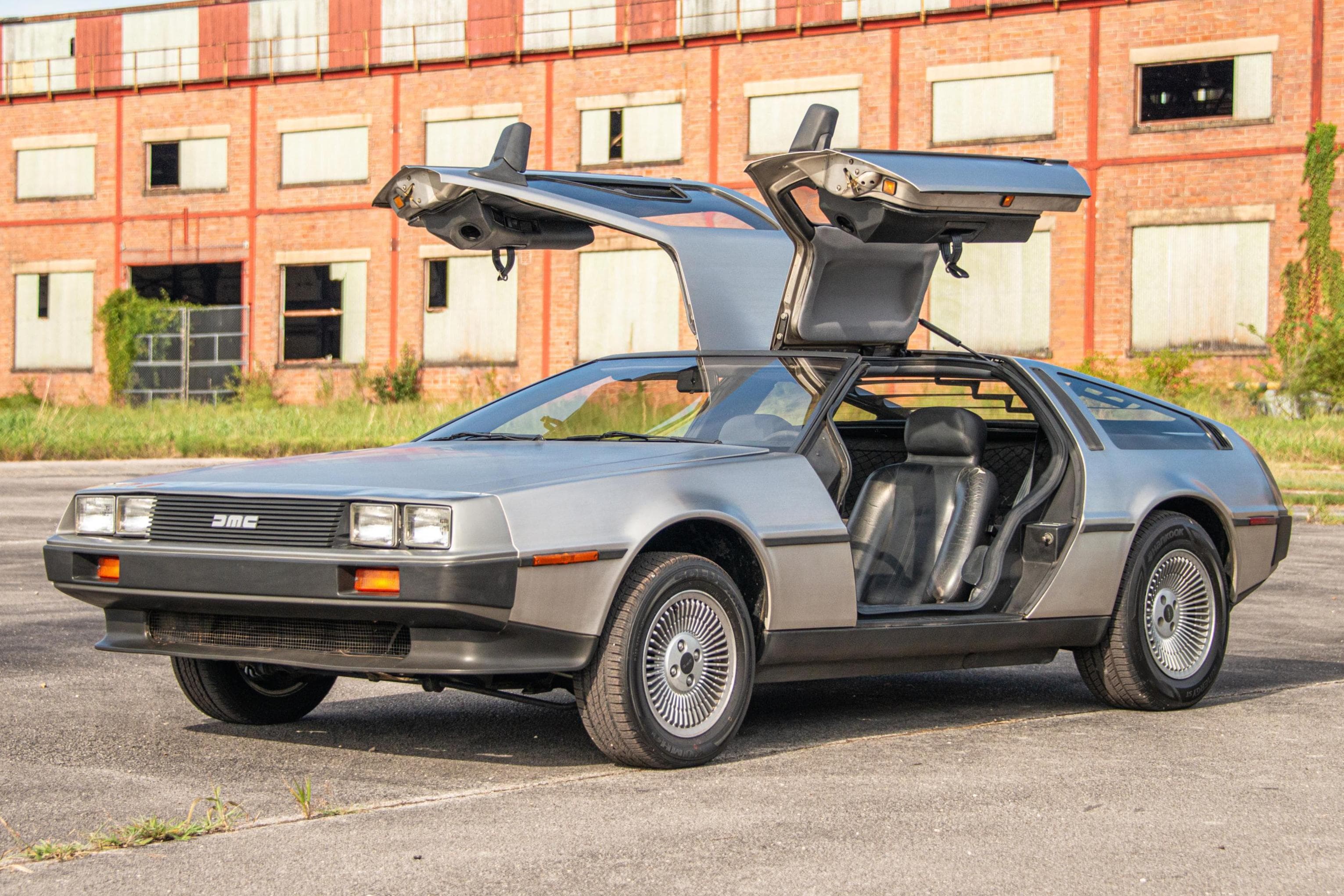 1981 DeLorean DMC-12 sold for $40,288