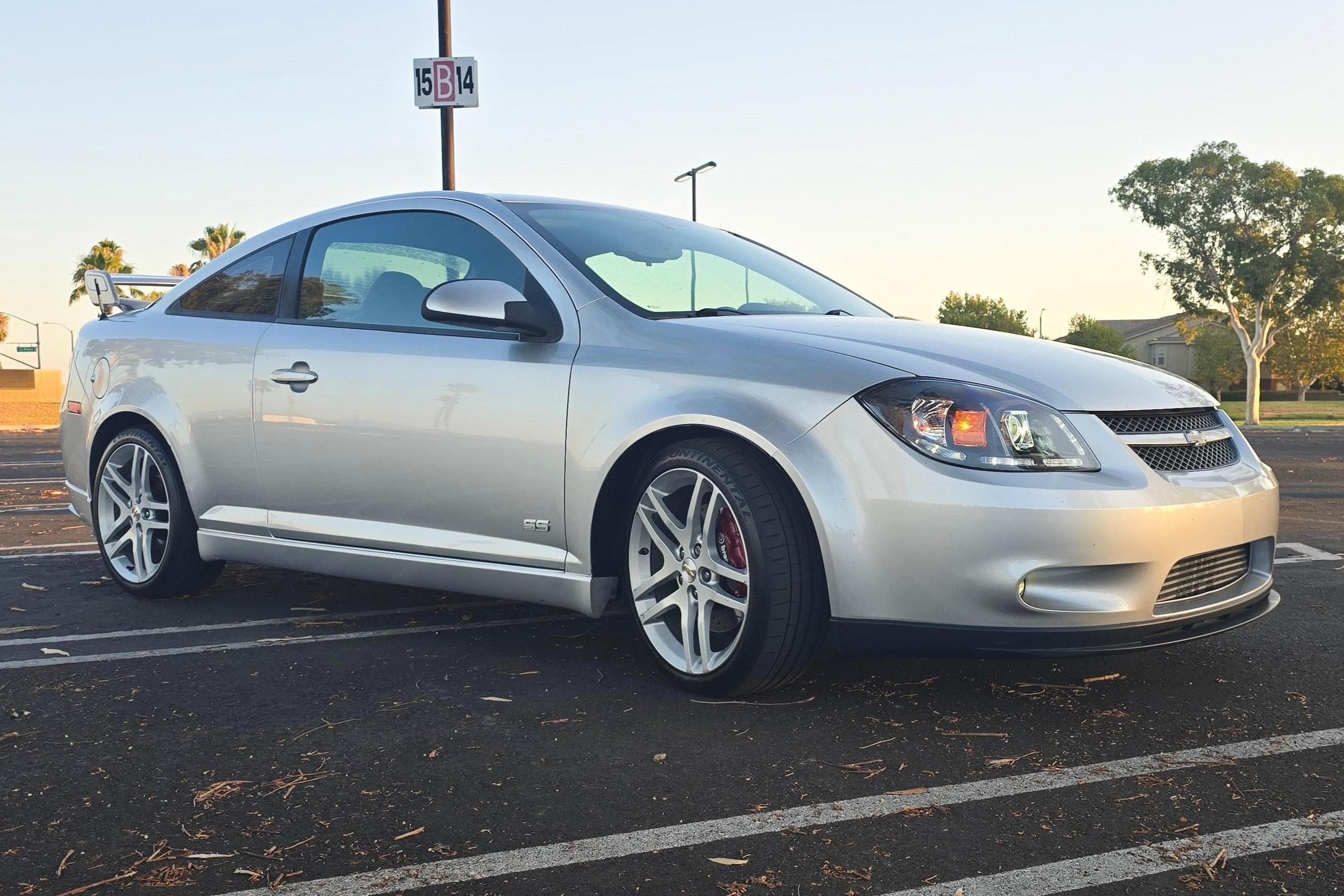 2009 Chevrolet Cobalt sold for $5,600