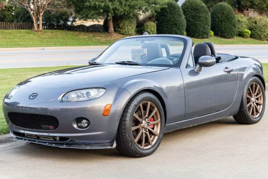 2006 Mazda NC MX-5 Miata sold for $10,550