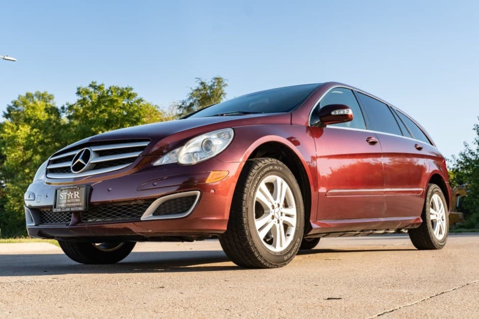 2006 Mercedes-Benz W251 R-Class sold for $8,700