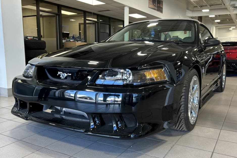 2001 Ford Mustang SN95 1994-2004 sold for $27,000