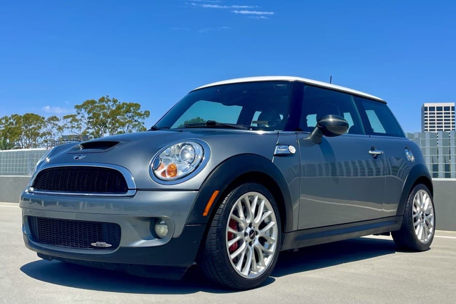 2010 Mini R56 Cooper, Cooper S, and John Cooper Works sold for $12,850