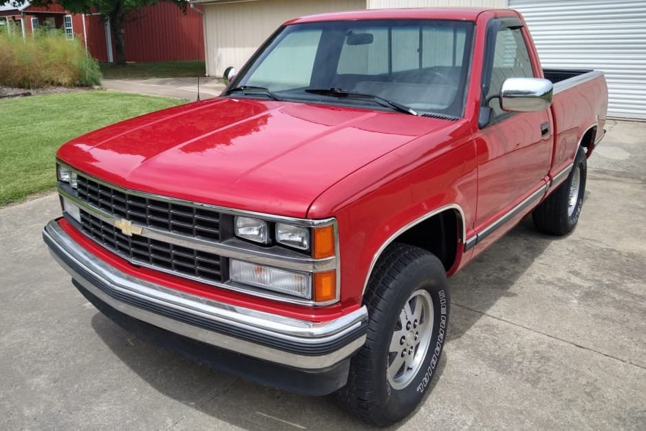 1989 Chevrolet C/K GMT400 (1988-2002) sold for $8,900