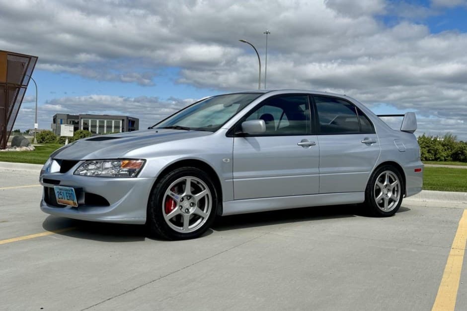 2005 Mitsubishi Lancer Evolution sold for $31,500