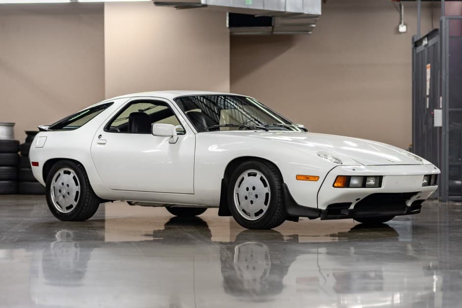 1985 Porsche 928 sold for $28,000