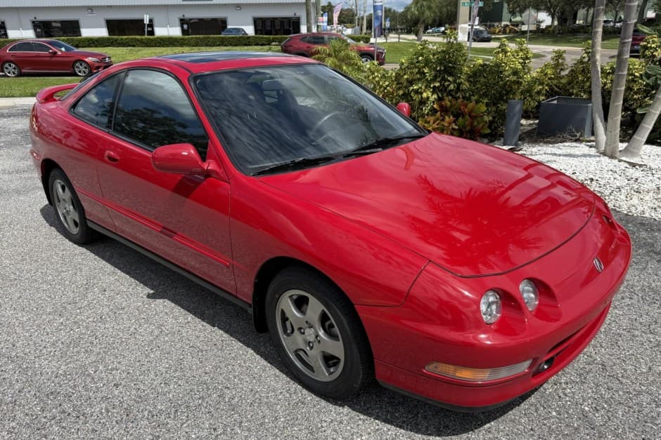 1994 Acura Integra sold for $18,251