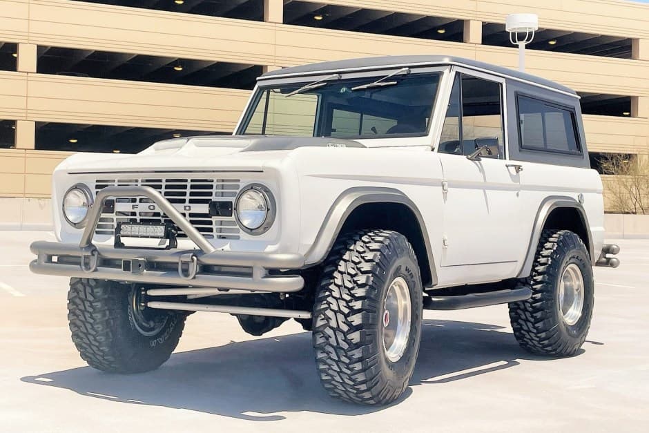 1971 Ford Bronco U13/U14/U15 1966-1977 sold for $61,000