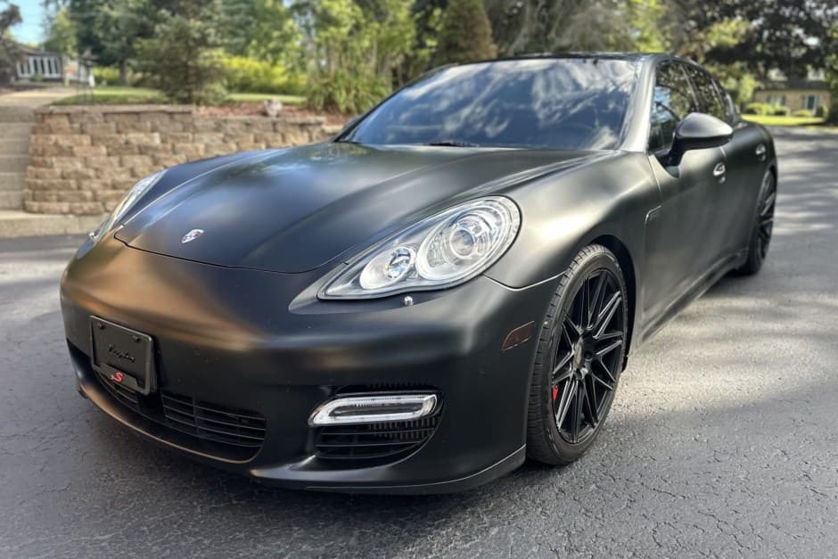 2013 Porsche Panamera sold for $41,500