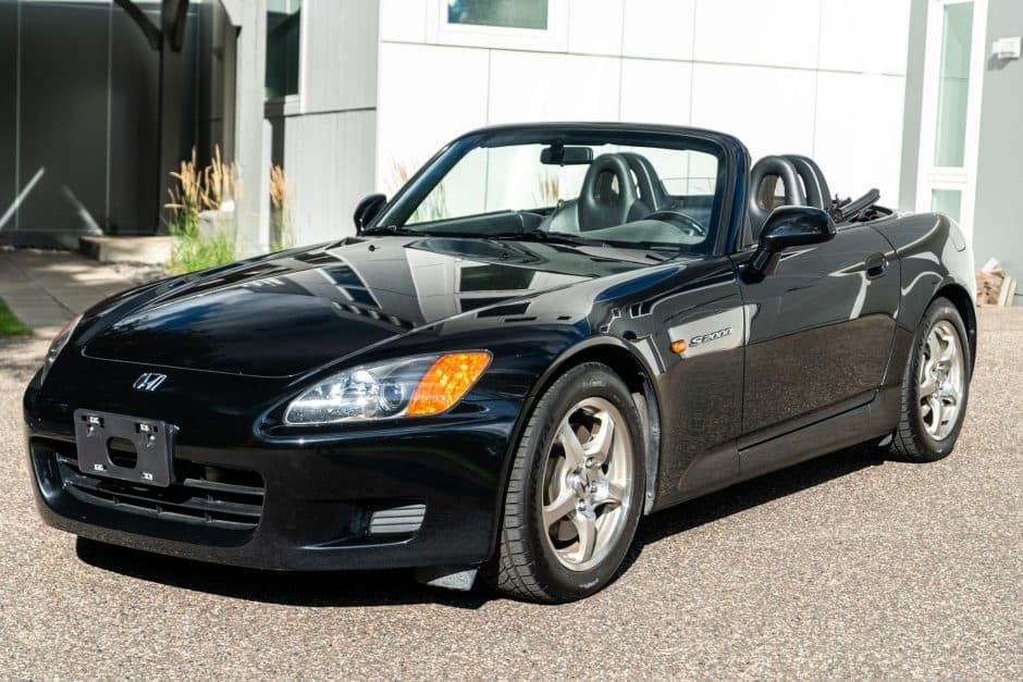2002 Honda AP1 S2000 sold for $23,000