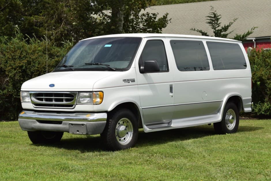 1997 Ford Econoline Van sold for $21,773
