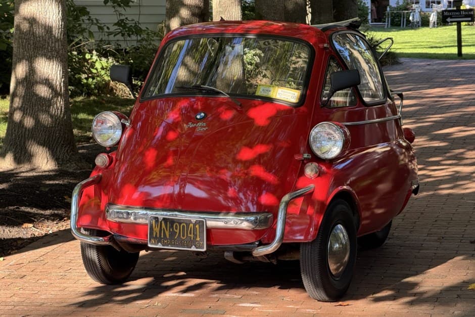 1957 BMW Isetta sold for $16,150