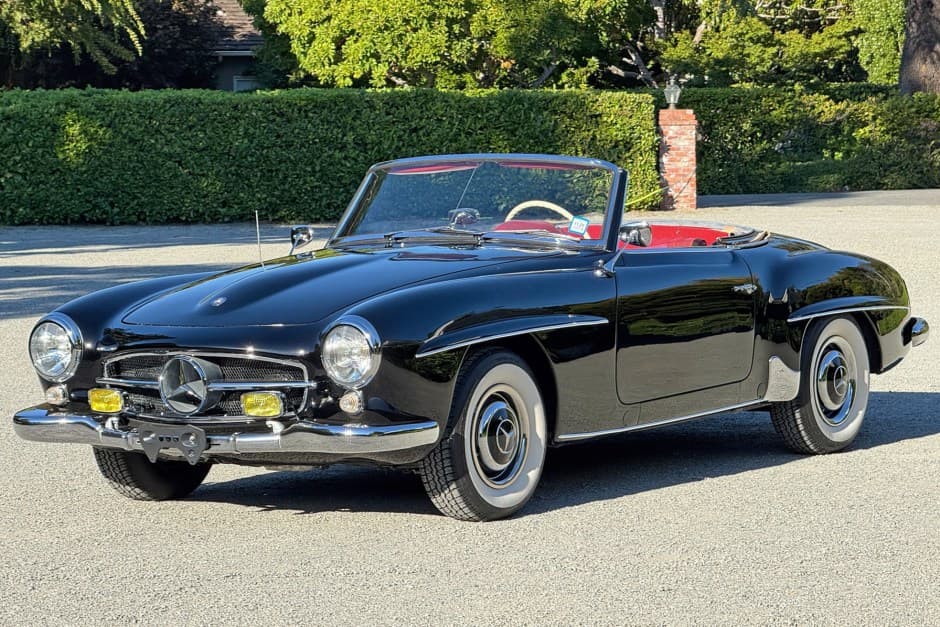 1962 Mercedes-Benz 190SL sold for $86,111