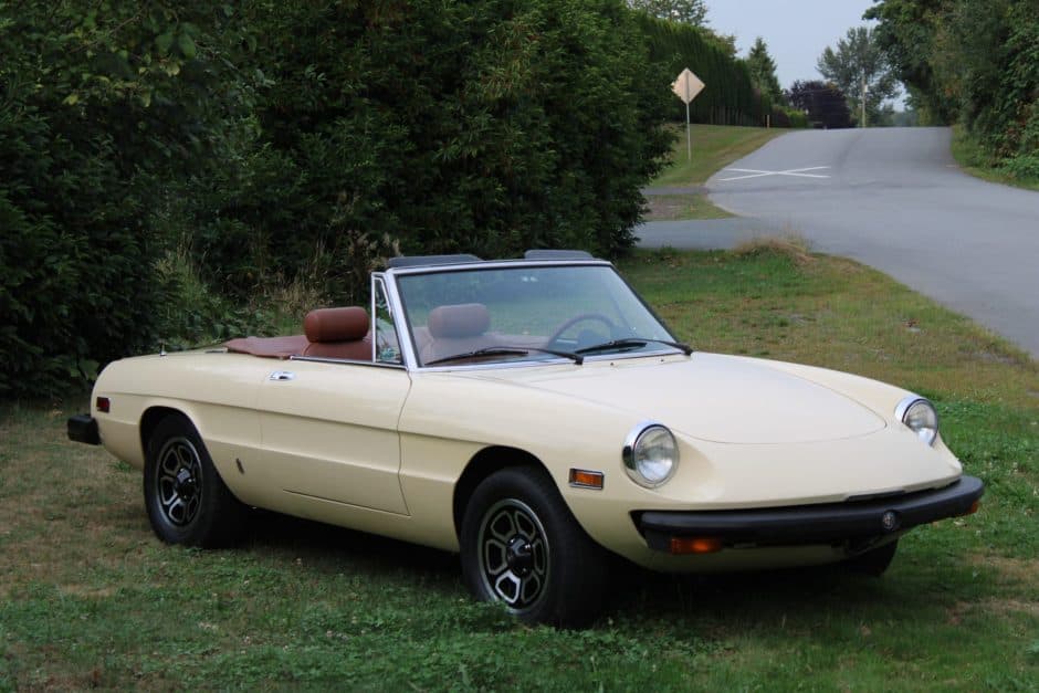 1978 Alfa Romeo 105/115 Spider Series 2 sold for $10,000