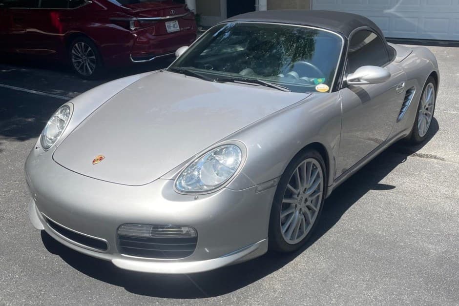 2008 Porsche 987 Boxster sold for $28,210