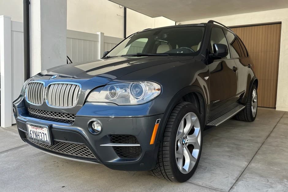 2012 BMW X5 sold for $10,309