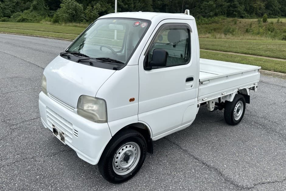 1999 Suzuki Carry sold for $7,000