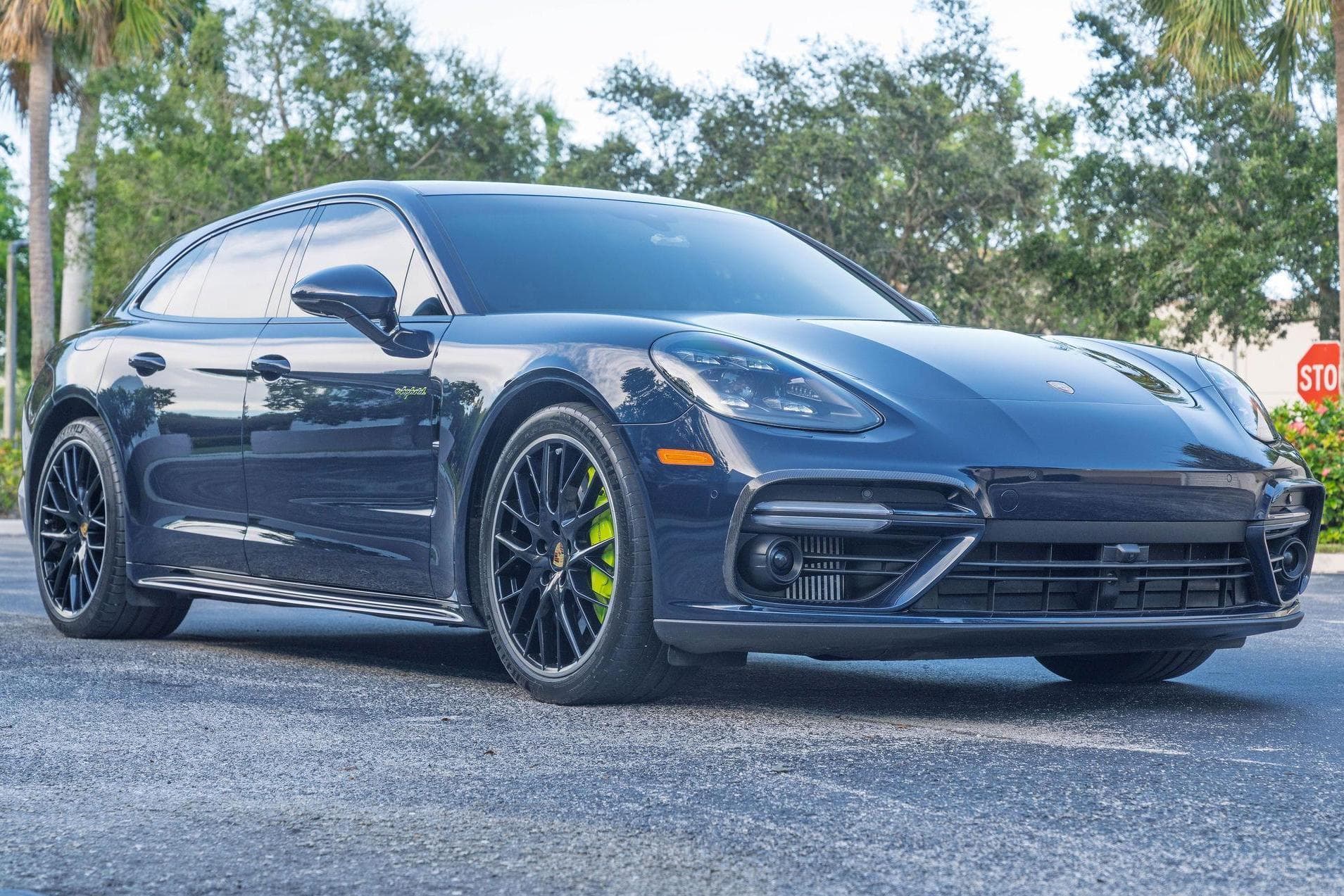 2018 Porsche Panamera sold for $105,500