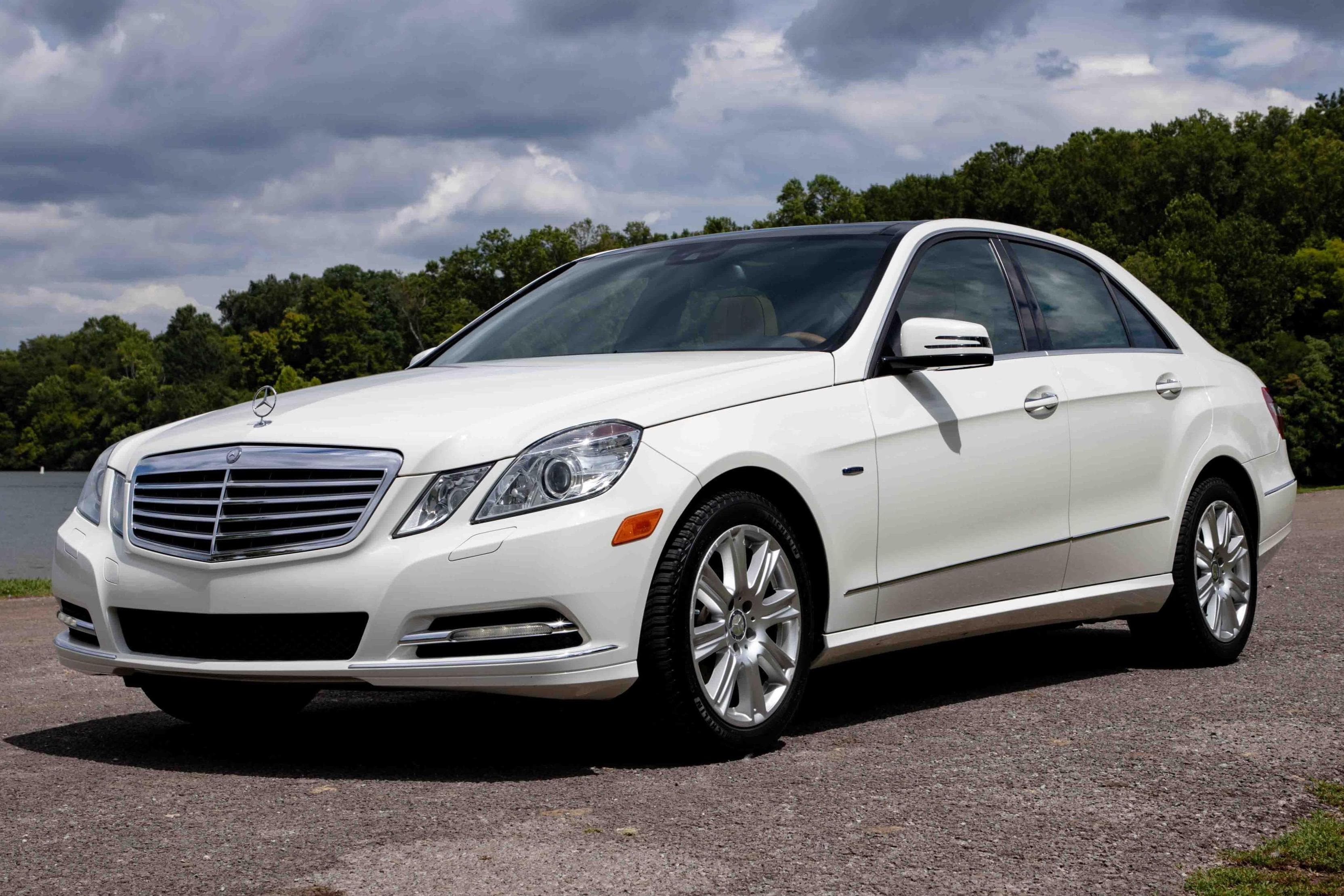 2012 Mercedes-Benz E-Class sold for $7,600