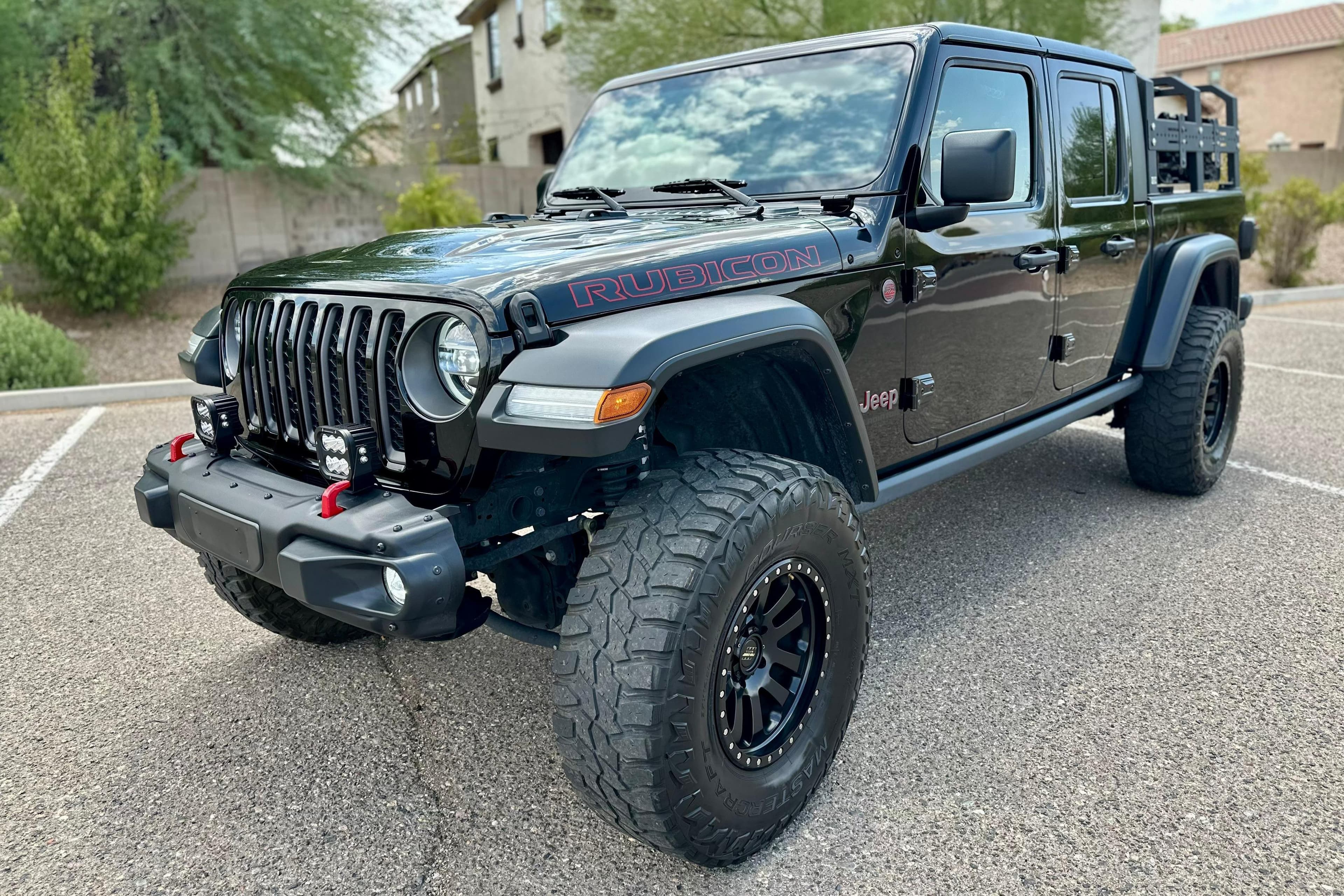 2021 Jeep Gladiator sold for $32,000