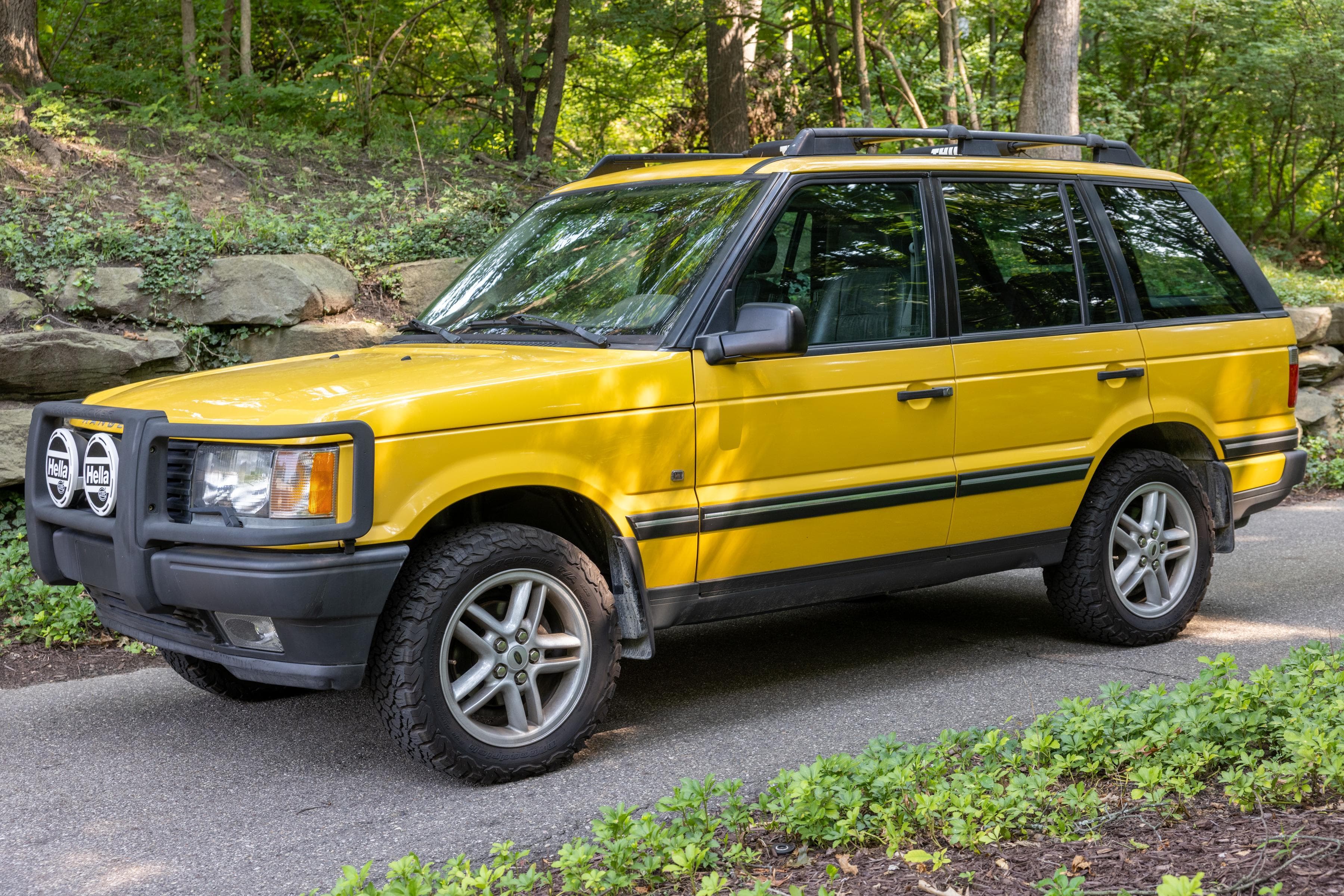 2002 Land Rover Range Rover sold for $10,250