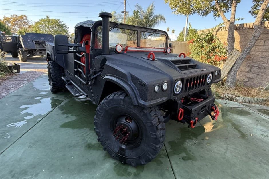 1998 Hummer HMMWV/Humvee sold for $15,500