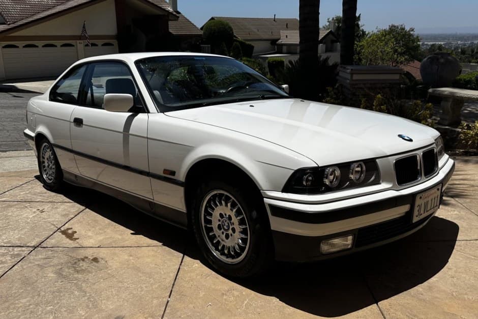 1995 BMW E36 3-Series sold for $6,055