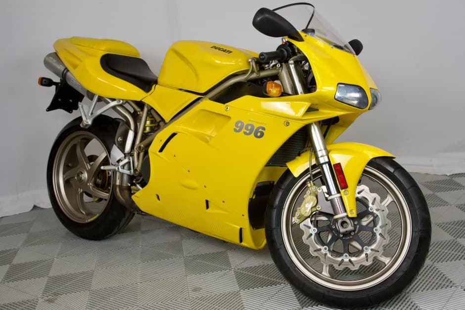 1999 Ducati 996 sold for $9,960