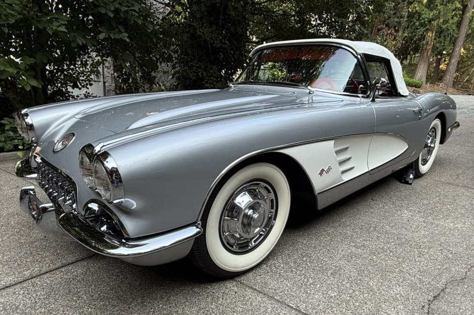 1959 Chevrolet Corvette C1 sold for $90,000