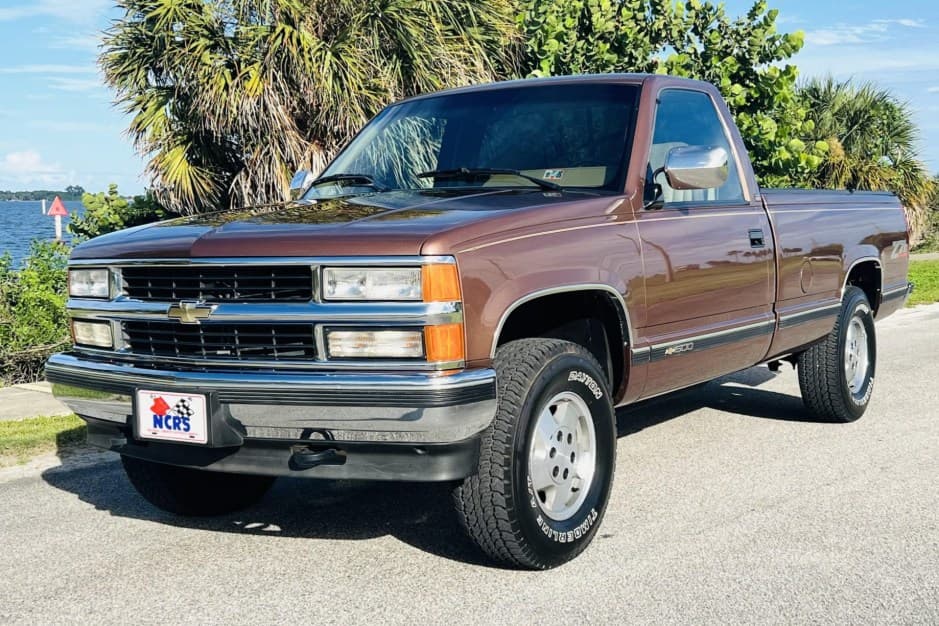 1994 Chevrolet C/K GMT400 (1988-2002) sold for $33,250