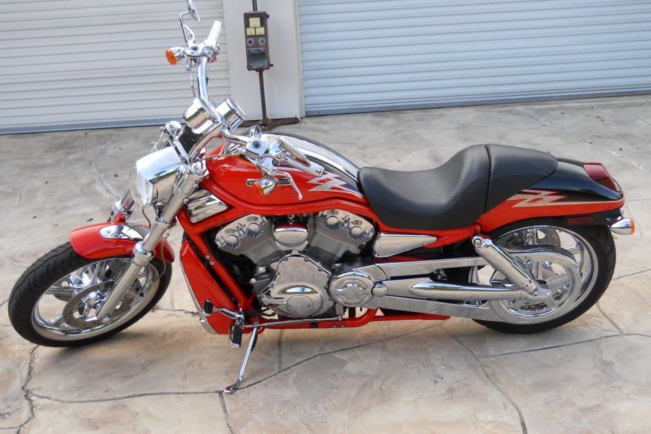 2005 Harley-Davidson V-Rod sold for $10,200