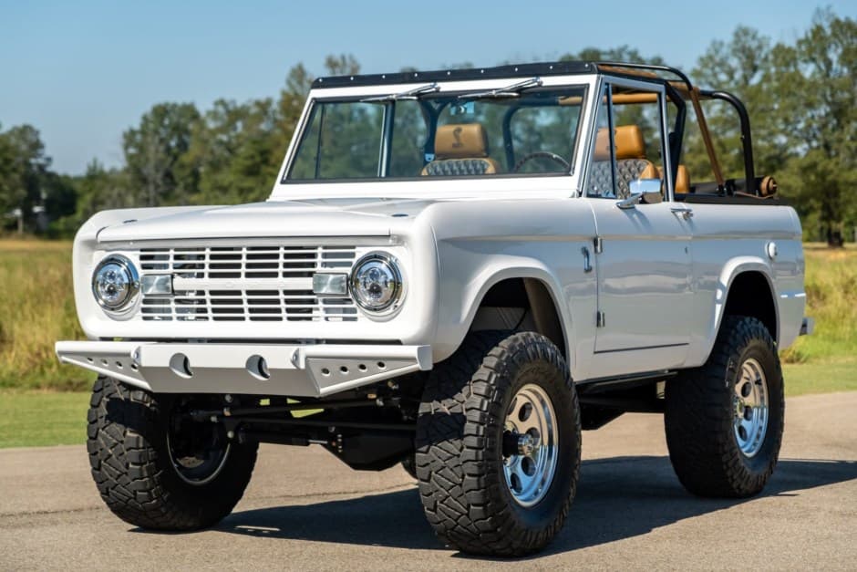 1973 Ford Bronco U13/U14/U15 1966-1977 sold for $185,000