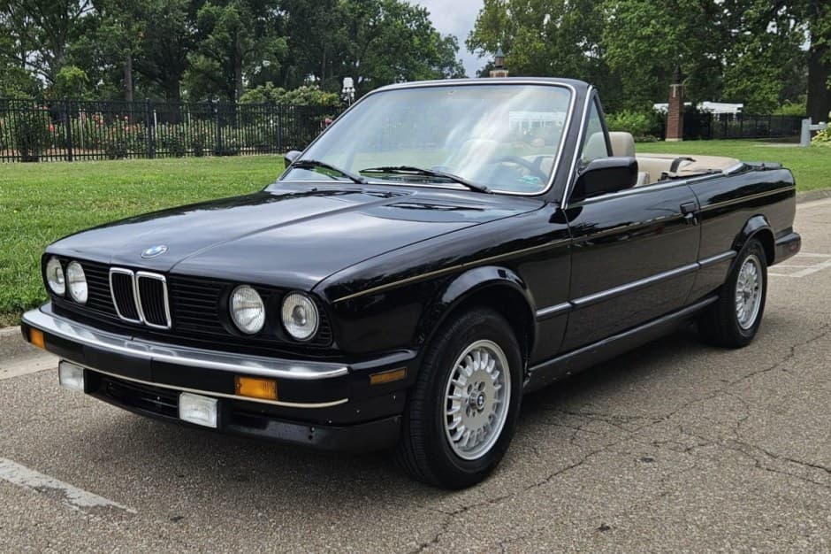 1988 BMW E30 3-Series Convertible sold for $12,000