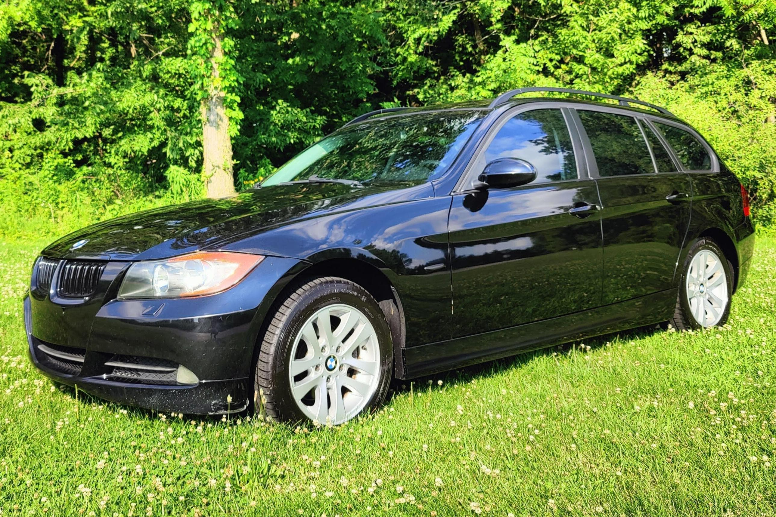 2007 BMW 3 Series sold for $8,000
