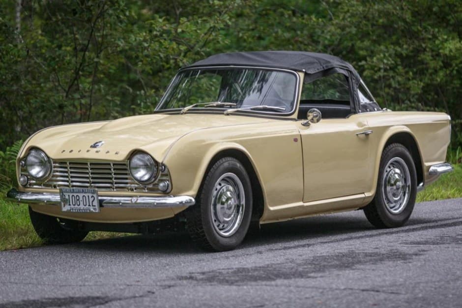 1962 Triumph TR4 sold for $17,000