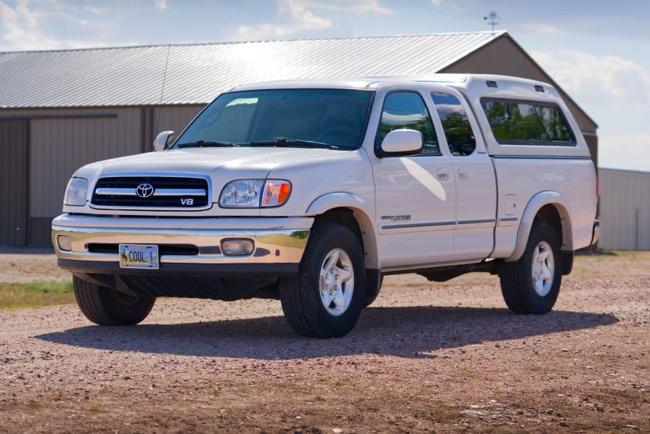 2001 Toyota Tundra (XK30/XK40 2000-2006) sold for $8,200