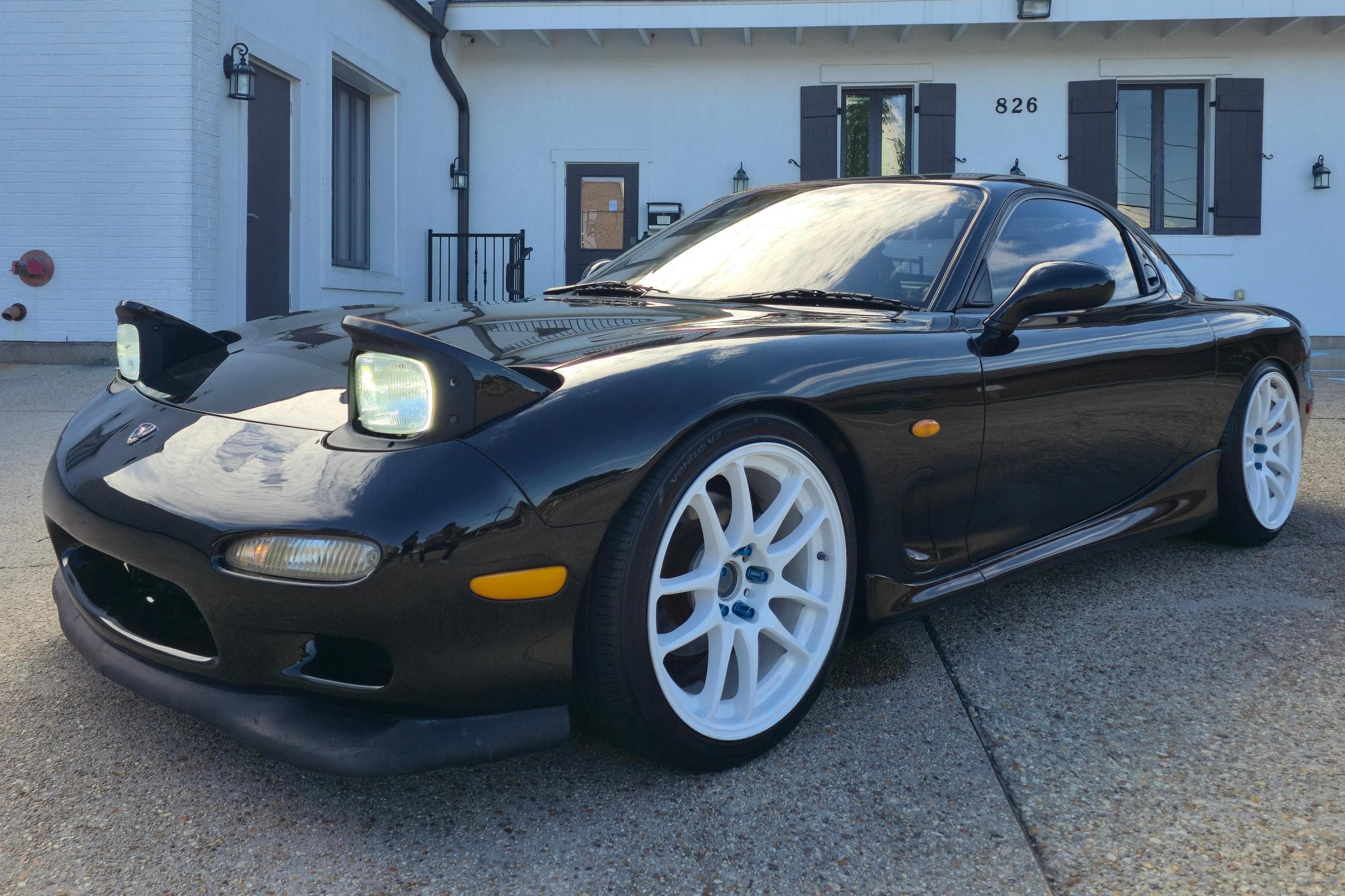 1992 Mazda FD RX-7 sold for $20,250