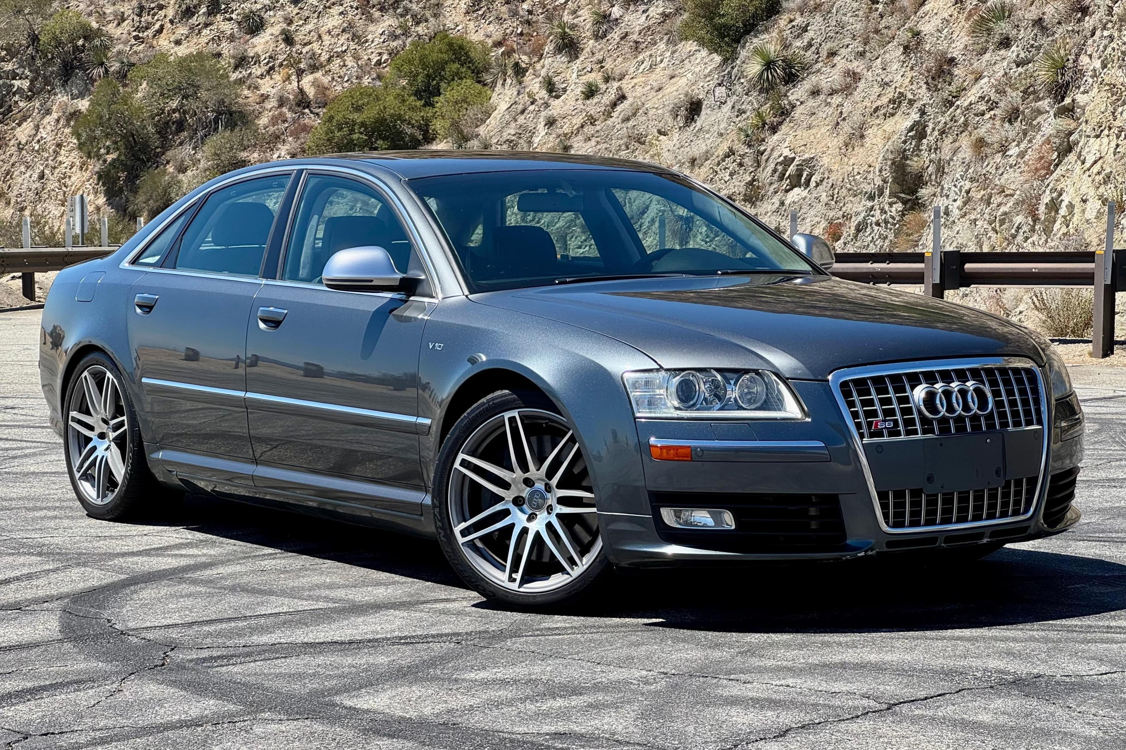 2009 Audi S8 sold for $14,200